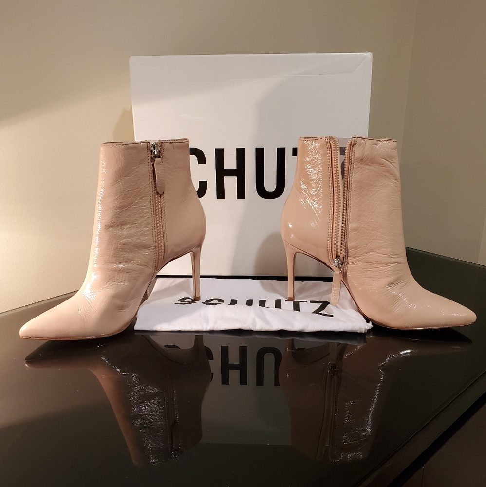🚩SOLD!🚩Schutz Adilene booties size 7 - Picture 2 of 13